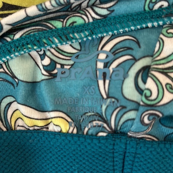 Prana top - Picture 3 of 3